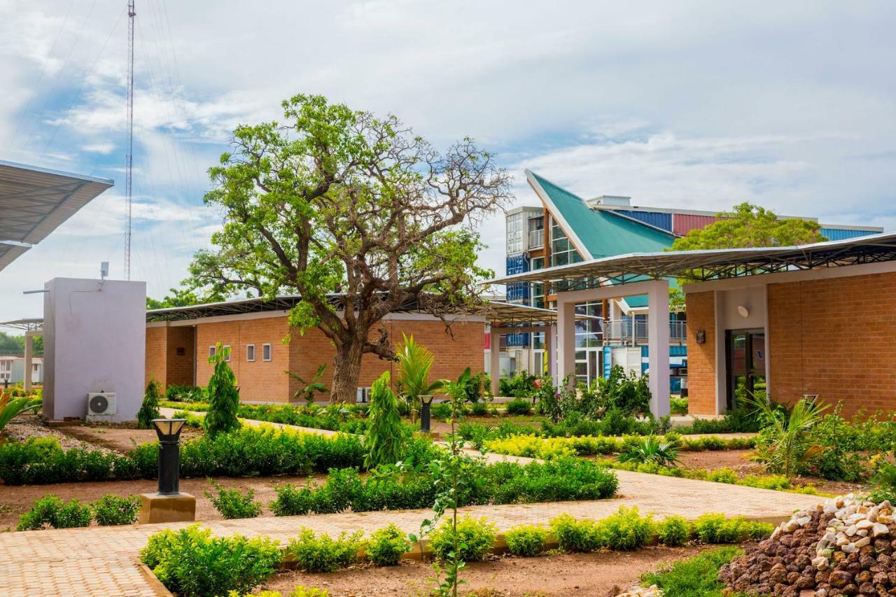 Dunia Hôtel Loumbila Exterior foto